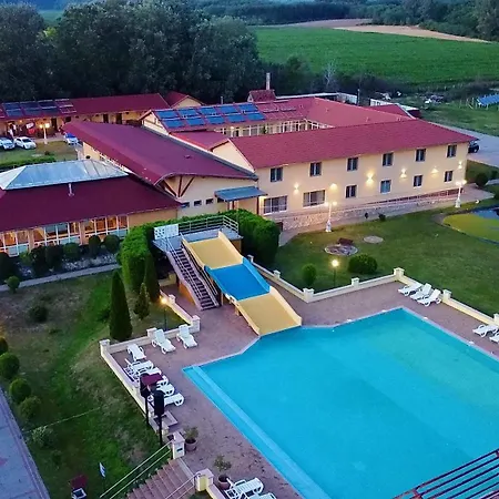 Hotel Ligetalja Termal Peneszlek